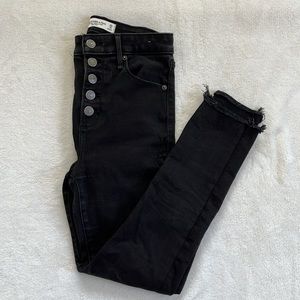 Abercrombie & Fitch High Rise Super Skinny Ankle Jean